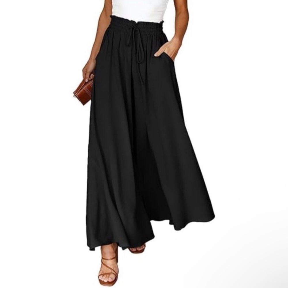 Elegant Black Wide-Leg Cropped Pants